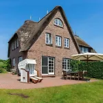 Reetdachhaus * Hedehusum