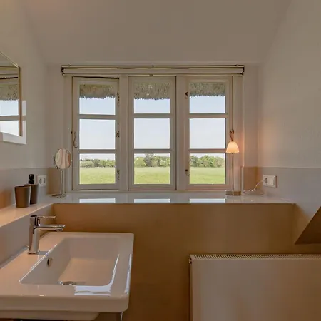 Feriehus Reetdachhaus *