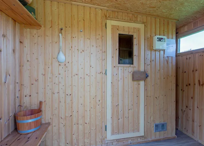 Reetdachhaus Semesterbostad *