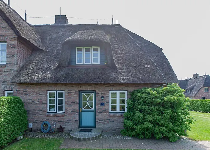 Semesterbostad Reetdachhaus *